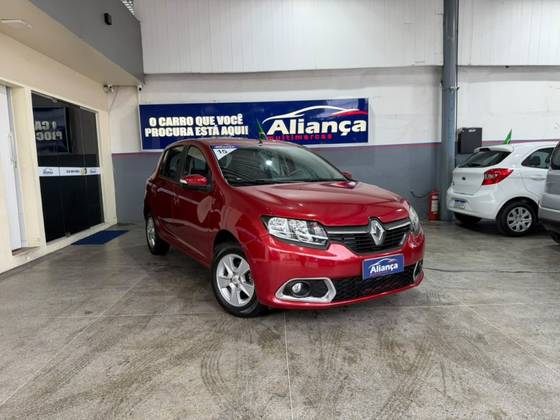 RENAULT SANDERO 1.6 DYNAMIQUE 8V FLEX 4P MANUAL RENAULT SANDERO 1.6 DYNAMIQUE 8V FLEX 4P MANUAL